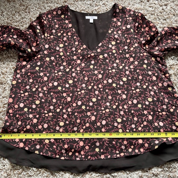 LC Lauren Conrad Floral V-Neck Blouse - Pink and Cream Size XL - Picture 10 of 13